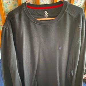 Izod crewneck sweater